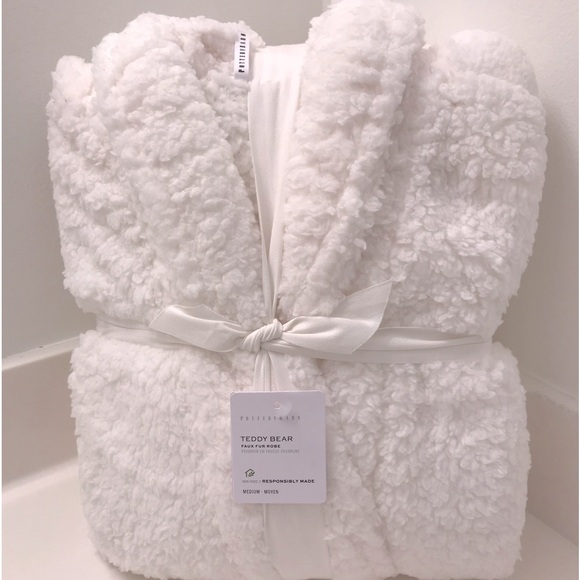 Pottery Barn | Intimates & Sleepwear | New Potterybarn Teddy Bear Robe ...
